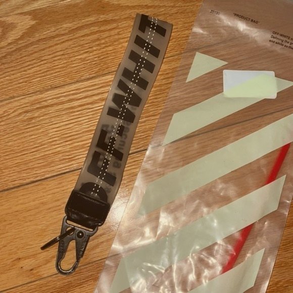 Accessories - Off White Keychain
